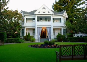 White House Inn & Spa